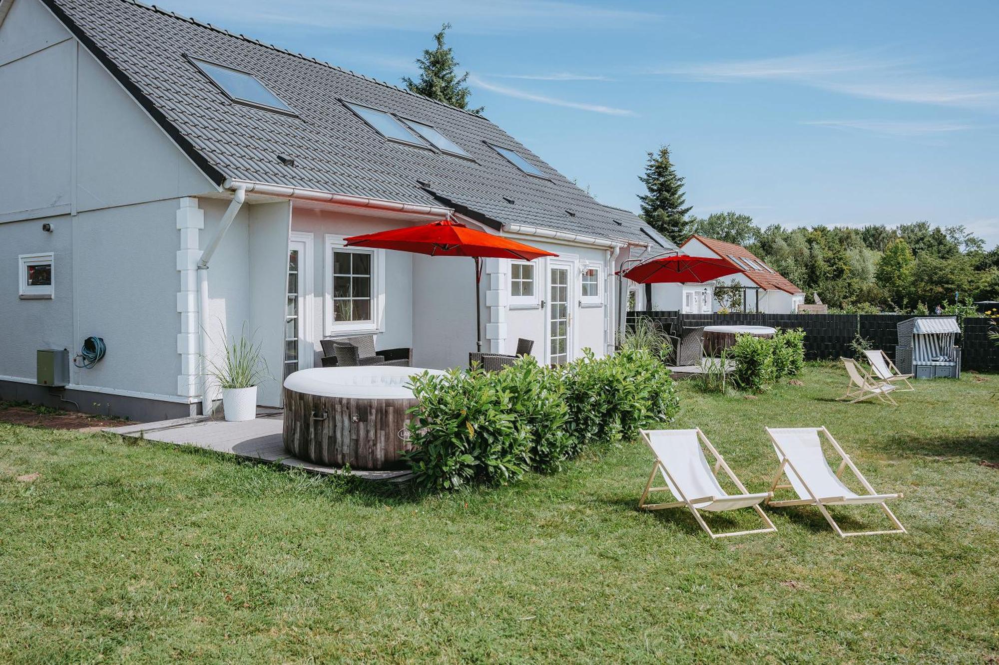 Ferienhaeuser Insel Usedom Haus Samara 8 - Blick Aufs Achterwasser! Whirlpool Und Sauna Lutow Bagian luar foto